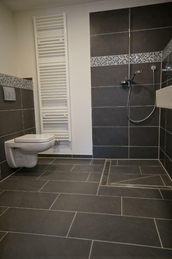 Gaestewohnung Hardinghaus Am Teich วาเรนดอร์ฟ ภายนอก รูปภาพ