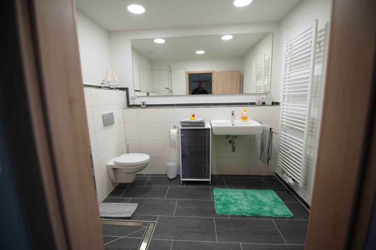 Gaestewohnung Hardinghaus Am Teich วาเรนดอร์ฟ ภายนอก รูปภาพ