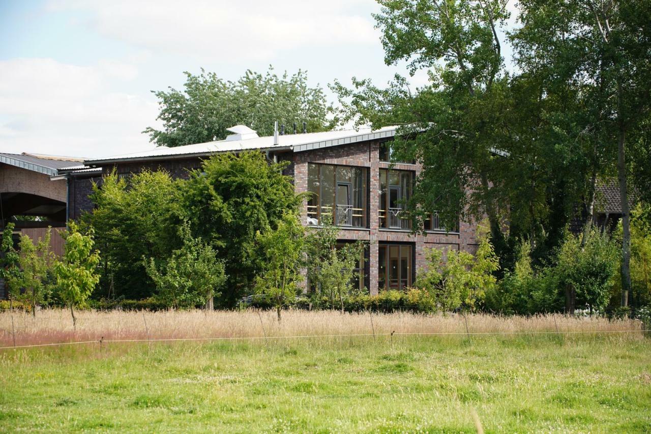 Gaestewohnung Hardinghaus Am Teich วาเรนดอร์ฟ ภายนอก รูปภาพ